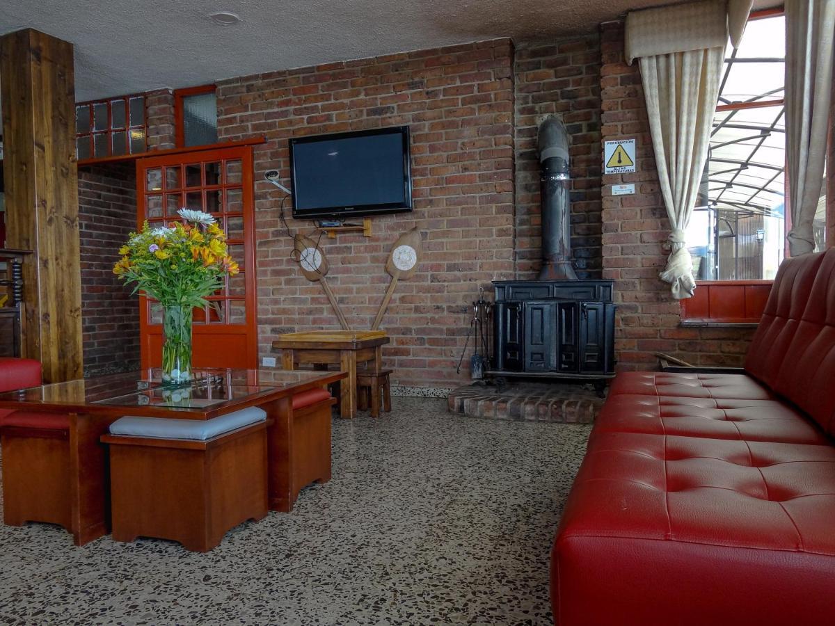 Hotel Refugio Santa Ines アキタニア エクステリア 写真